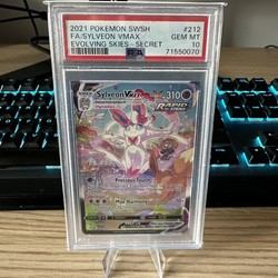 Sylveon VMAX 212/203 Evolving Skies Secret Rare
