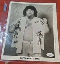 captain lou albano WWF HOF signed 8X10 Photo JSA