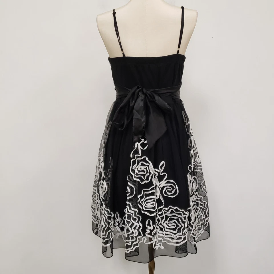 Mini Vestido de Baile de graduación Floral Speechless Y2K Whimsigoth Talla M Hada Formal Preppy HOCO Foto 2 de 4