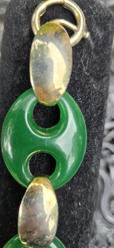 Green Acrylic Bracelet Oval Beads  Goldtone Plated  Link Clasp 8" - Image 4 of 4