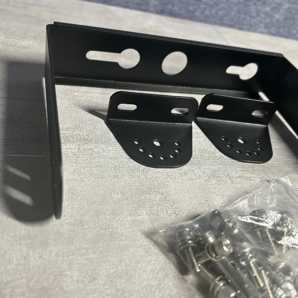 Suporte de montagem pingente de superfície Sylvania UFO High Bay 2A preto 100/150W. - Imagem 3 de 4