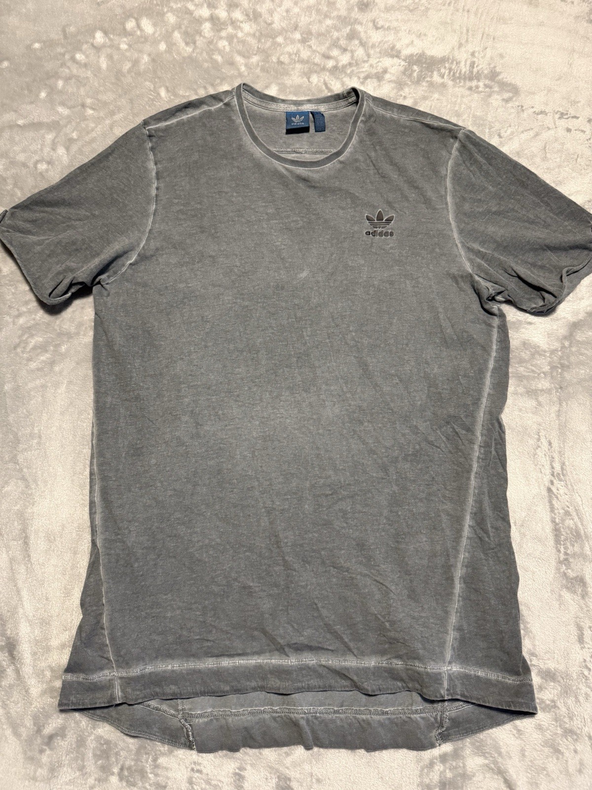 Adidas Shirt Mens Large Gray Trefoil AY9190 Longline Distressed Hem Vintage Look