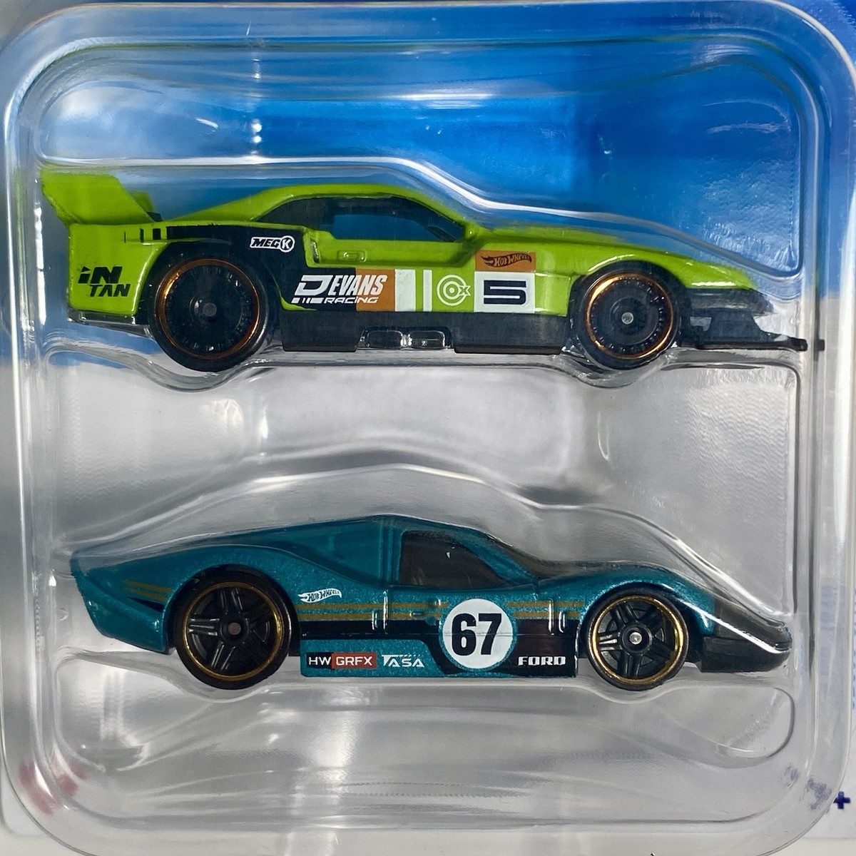 Hot Wheels 2025 GT Scorcher Lime Green & 1967 Ford GT 40 1:64 2