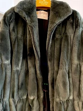 Vintage Genuine Sheared Beaver Fur Coat By Marquise Toledo Ohio Furs
