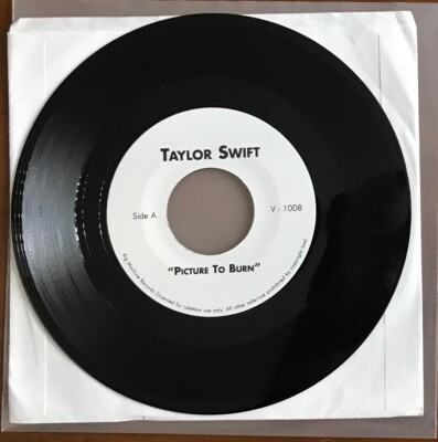 TAYLOR SWIFT SUPER RARE 7