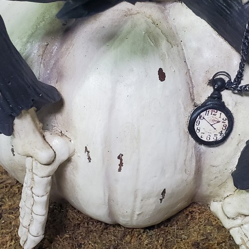 Bethany Lowe Halloween Mr. Skeleton on Pumpkin Figurine Decor #2 - Picture 19 of 24