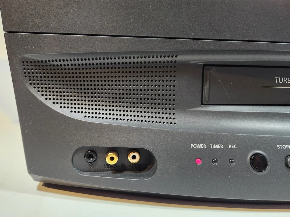 Samsung CXJ1952 19" VHS CRT TV w/Front Inputs Retro Gaming w/Remote TESTED/WORKS - Image 2 of 4