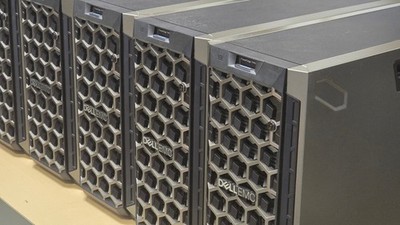 Dell PowerEdge T440 2x Gold 5118 12Core 2.3GHz 256GB RAM 16SFF H740P 2PS 2Y WARR