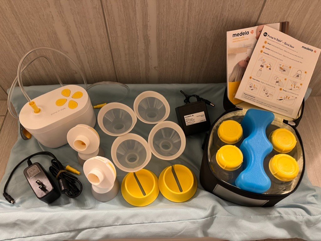 Medela Pump In Style with MaxFlow Double Electric Breast Pump- used