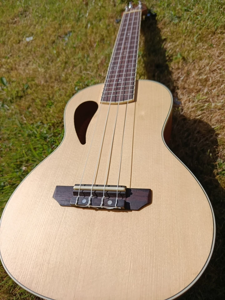 Peavey Concert Ukulele  - Image 2 of 4