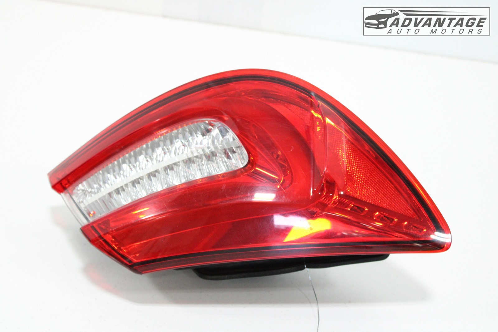 2014-2020 MASERATI QUATTROPORTE REAR LEFT SIDE OUTER TAILLIGHT LAMP LED OEM