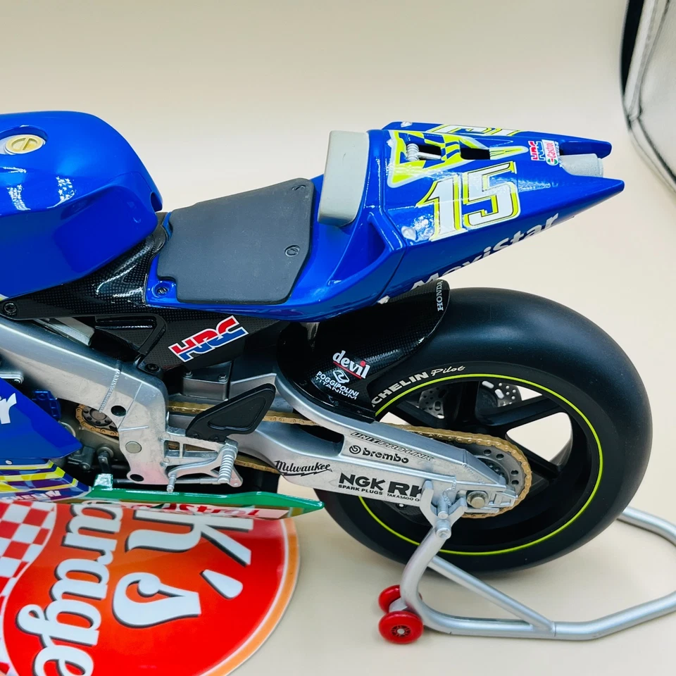 MINICHAMPS 1/6 Honda RC211V Telefonica Movistar Sete Gibernau 2003 062037115 - Image 3 of 4