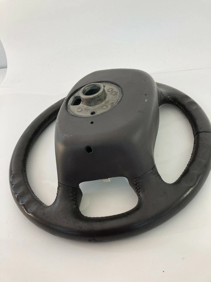 00 01 Audi A6 Quattro 00 01 Audi A6 2.8L V6 Sedan Steering Wheel Assembly OEM — 第 4/4 张图片