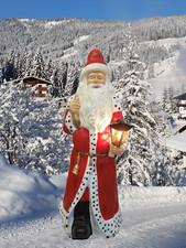 🔶 Weihnachtsmann Figur mit Laterne Lebensgroß Deko Weihnachtsmarkt BLACKFORM