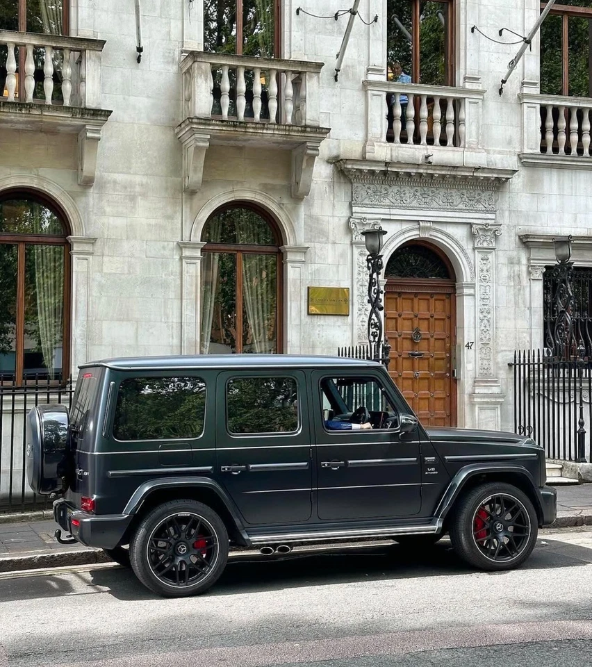 Factory Mercedes Benz Center Cap G63 G550 G Wagon OEM AMG Wheel A0004003400 G - Image 2 of 4