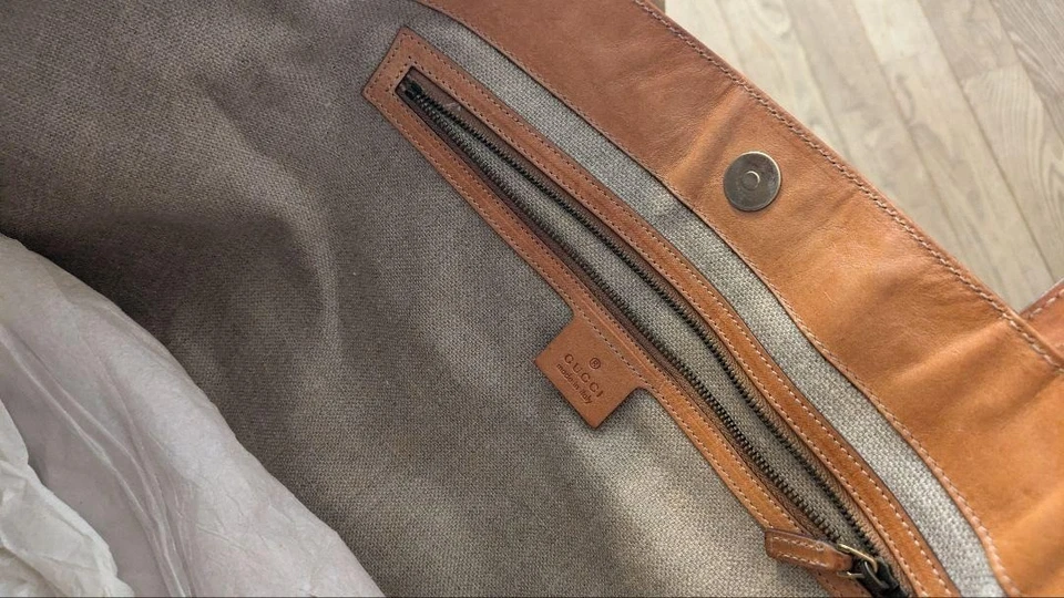 GUCCI Babouska Tattoo Heart Leather Studded Tote Shoulder bag Brown Used RARE - Image 4 of 4