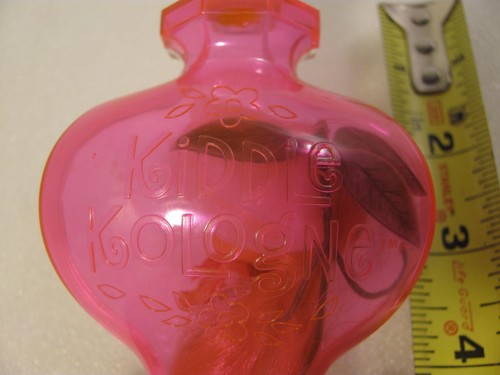 Little Kiddle Kologne Puppe Sweet Pea grüne Augen blonde Haare rosa Flasche 60er Spielzeug - Bild 8 von 12