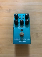 MXR M83 Bass Chorus Deluxe Guitar Pedal