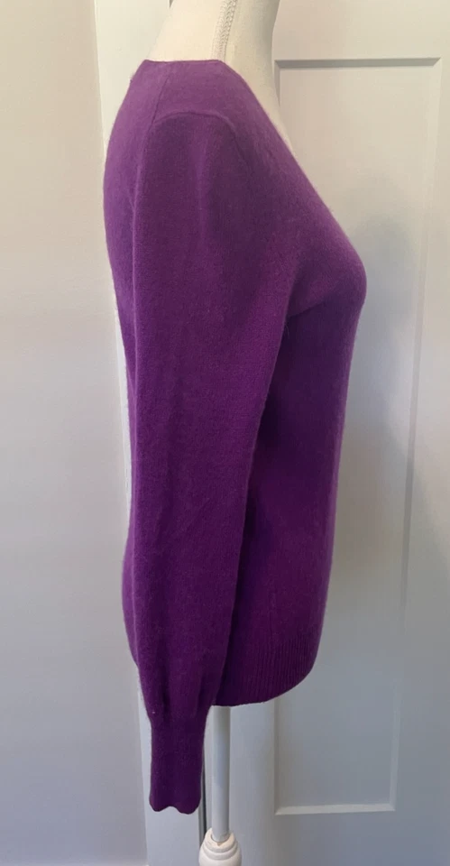 SUÉTER ONLY MINE de cachemir para mujer manga larga PÚRPURA cuello en V talla XS Foto 3 de 4