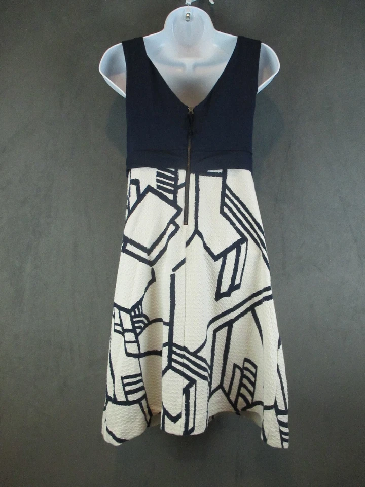 Anthropologie HD in Paris Dress Womens 4 Blue Art Deco V Neck Stretch Travel - Image 4 of 4