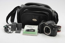 Canon EOS 30D 8.2MP Digital DSLR camera Body TESTED W 2 Batteries / Bag