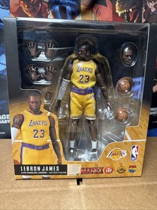 Mafex Lebron | eBay