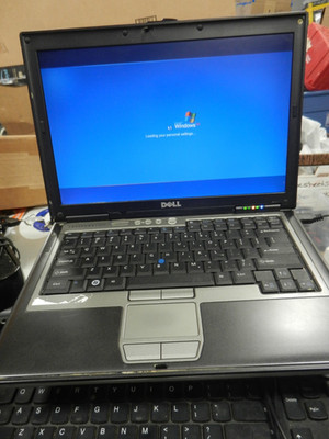 NVIDIA Dell Latitude D630 Core t7500 @ 2.2Ghz / 3GB / 120GB / Win XP Serial Port