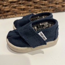 TOMS Slip-On Navy Canvas Crib/Walker Shoes Size 2 Unisex Baby  Toddler Casual