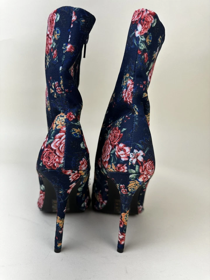 Qupid Blue Floral Heel Boots Women’s Size 7.5 - Image 3 of 4
