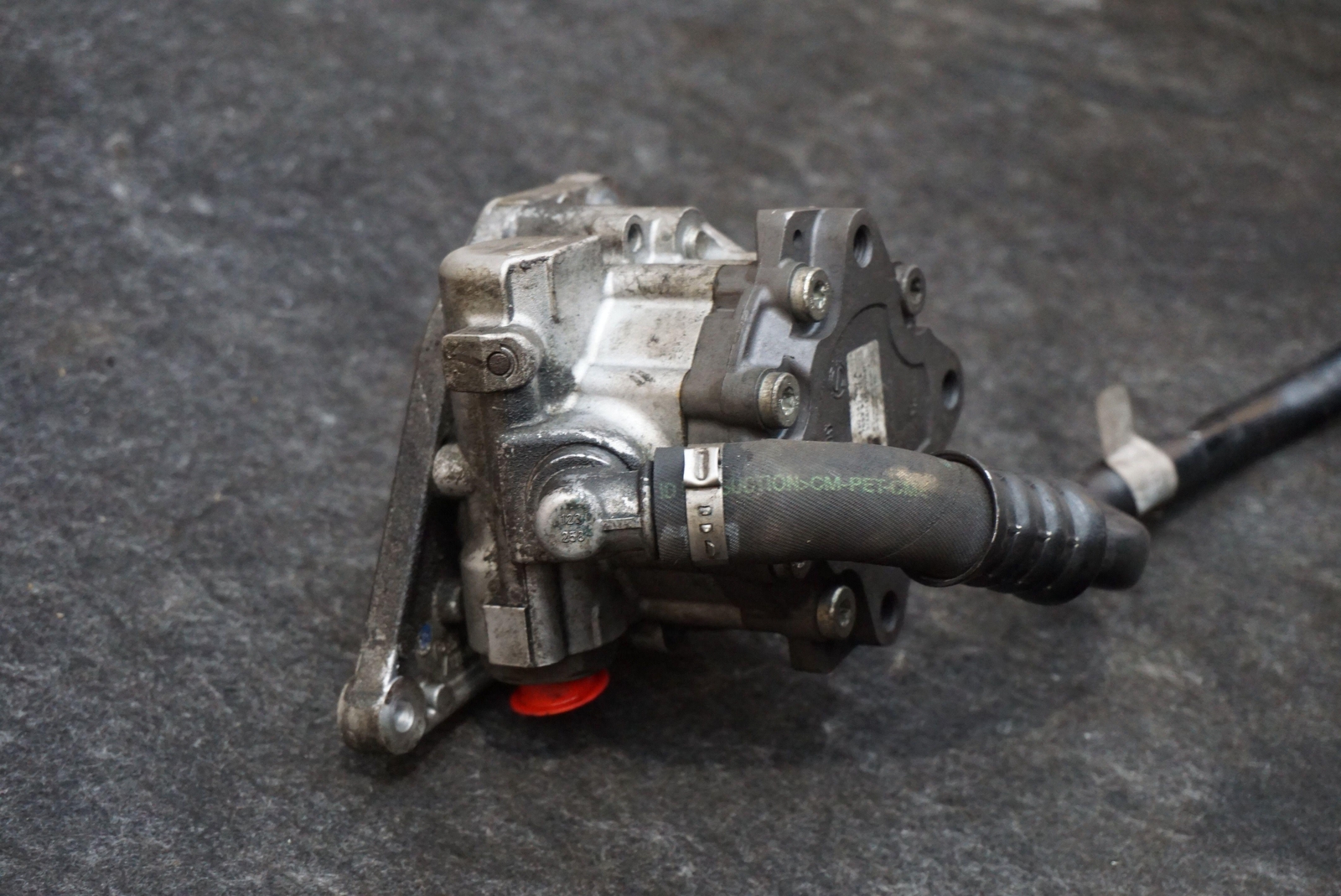 Power Steering Pump W/ Reservoir Tank & Hoses 420145157A Audi R8 Type 42 08-15