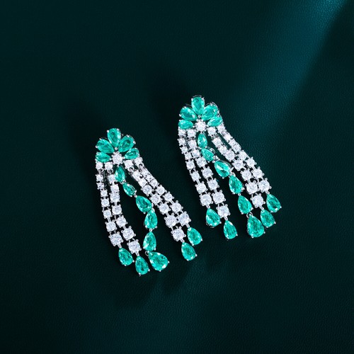 Elegantes Pendientes Colgantes Largos Verde Gota de Agua Borla Circón Chapados en Plata para Mujer - Imagen 7 de 8
