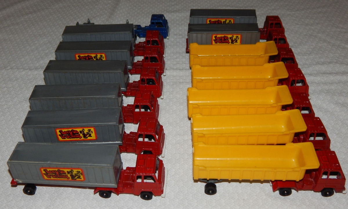 Vintage TootsieToy Semi Truck-Gravel Hauler-Logger Truck ~ Fleet