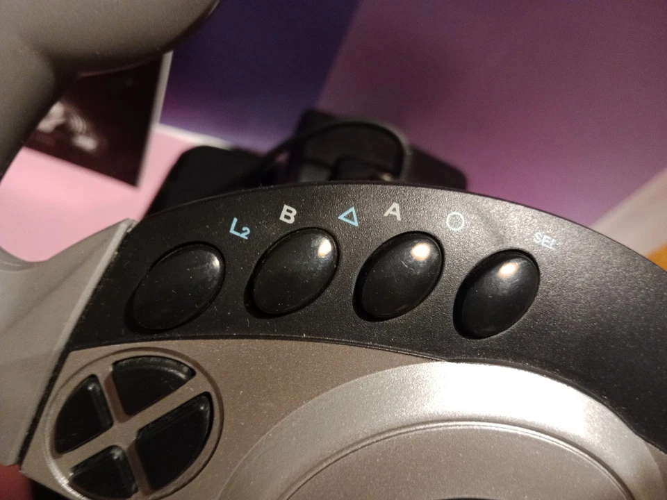 Volante e pedali Cambio per ps 1 della MCLAREN - Immagine 3 di 4