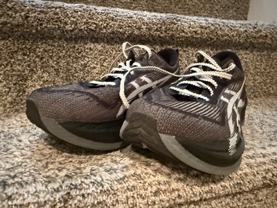 ASICS Superblast 2 Black/white. Barely Used. Size 12.5 