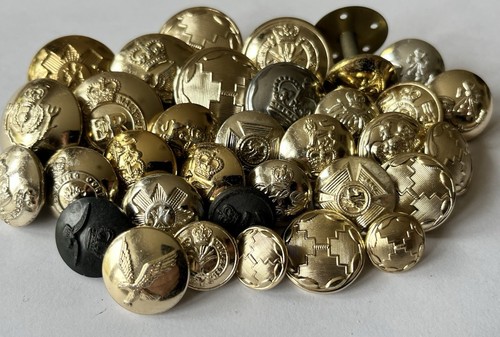 Joblot Mixed Lot of AA / Staybrite Buttons - Queens Crown QC 1953-2022