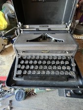1950’s Quiet de Luxe by Royal Portable Typewriter Gray VINTAGE thumbnail