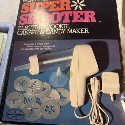 Vtg. Wear-Ever No. 70001 Super Shooter Electric Cookie Maker - Complete - Works
