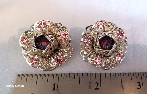 Vnt Sarah Coventry Earrings Beautiful & Condition