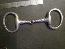 used eggbutt snaffle bit mouth 4 1/2 in slow twist