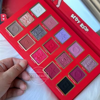 New Boxed Glamlite x Betty Boop Eyeshadow Palette Full Size~Limited Edition~