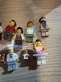 Lego Assembly Square Minifigures