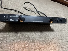 ETA Systems PD8L Power Distribution Conditioner 8 Plug Protected Circuit Breaker