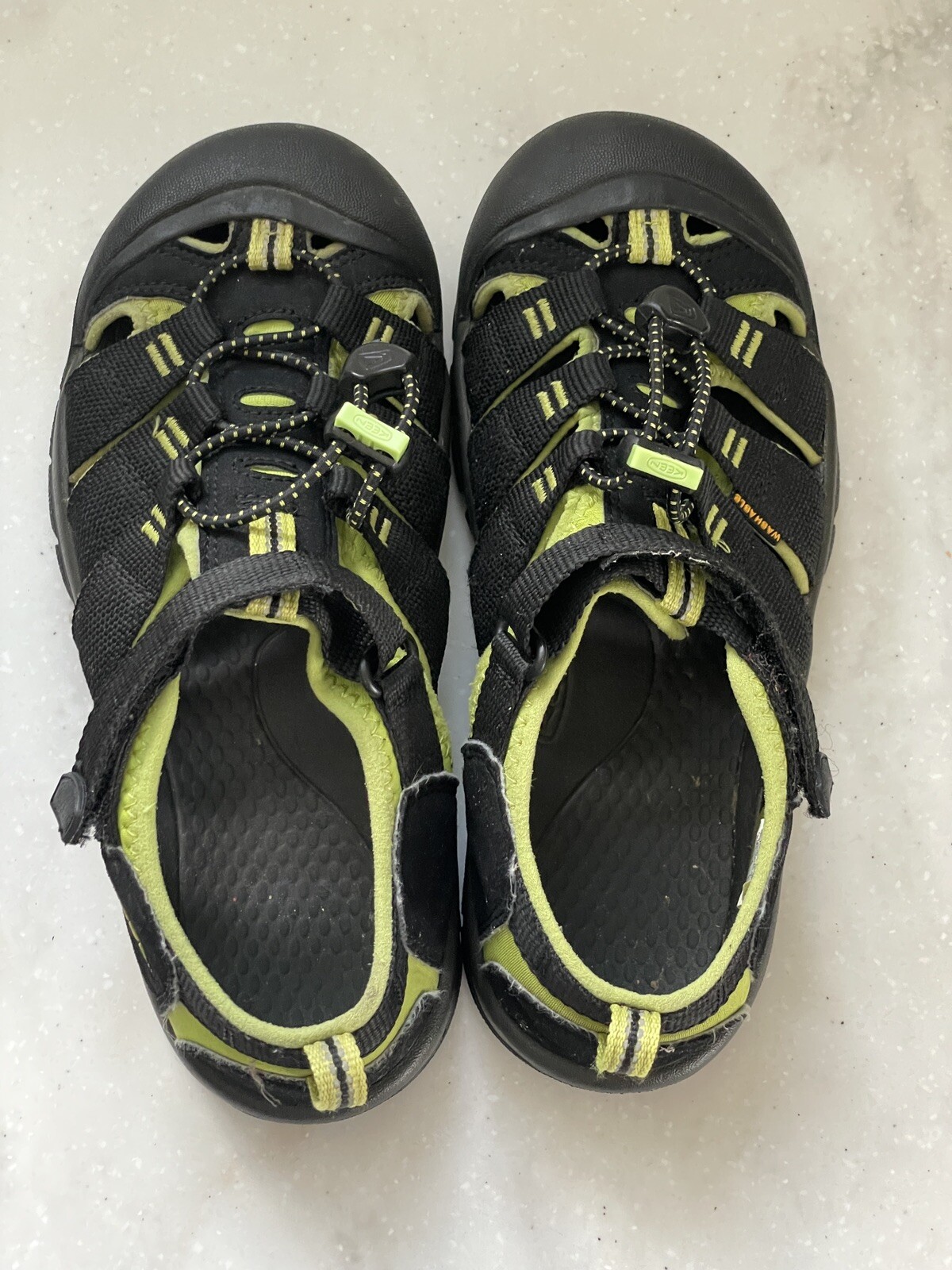 Scarpe da acqua verdi Keen Newport bambino taglia 4 sandali neri escursionisti bambini