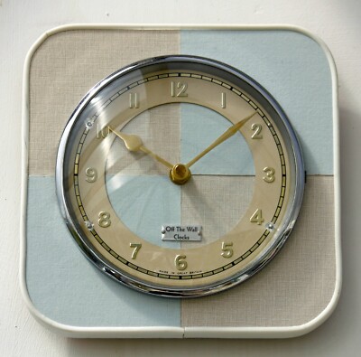NEU 21cm Mid Century Stil Wanduhr - Blau Retro Vintage French Formica Geschenk