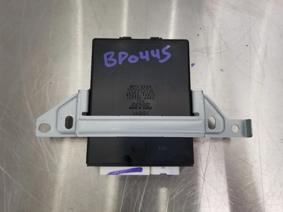 07 2007 Toyota 4 Runner Limited Multiplex módulo de control de red 8922235010 Foto 3 de 4