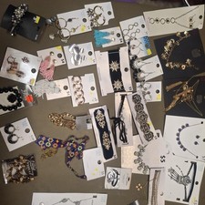 Huge Costume Jewerly Lot Over 30 Brand New In Packs For One Money.