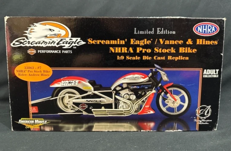 RC2 Harley Davidson Screamin Eagle NHRA Vance & Hines Pro Stock Drag Bike 1:9 - Image 4 of 4