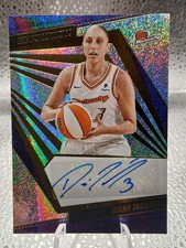 2022 Panini Revolution WNBA - Autographs Diana Taurasi #AG-DTR (AU)