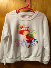 Girls White Y2K Strawberry Shortcake Graphic Print Pullover Crew Neck Sweatshirt