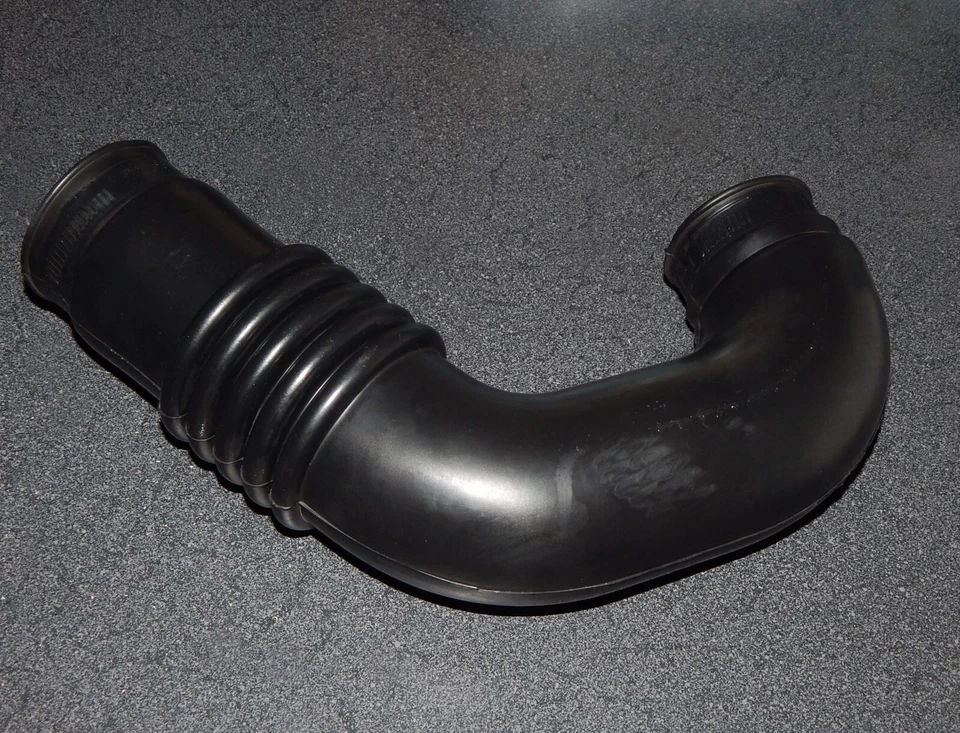 CHRYSLER TC / DODGE DAYTONA Engine Air Duct Rubber Outlet Hose Box to Intake Foto 3 de 3